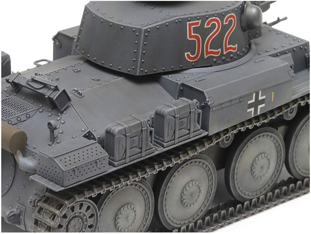 Tamiya Военная миниатюра немецкий армейский легкий танк тип 38 пластиковая модель 35369 1/35 № 369 (T) Э/Ф