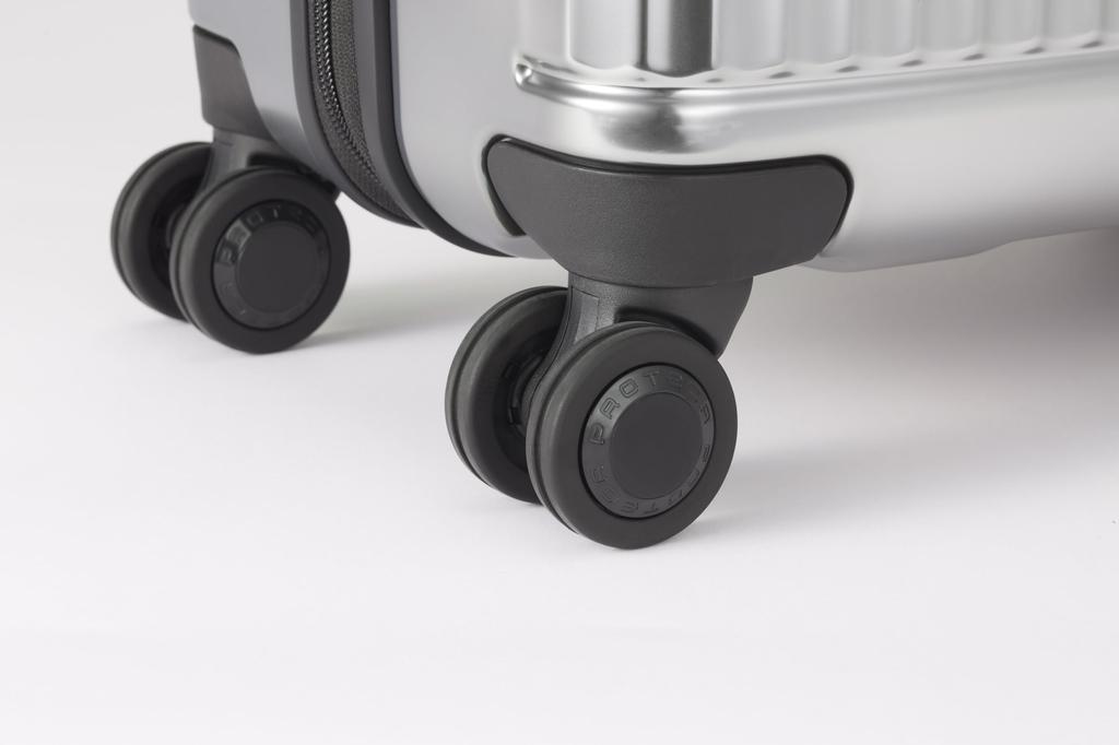 Чемодан размера M на 3 ночи 4 дня 4 ночи 5 дней 56 л Стопор колес Двойные колеса 10 лет гарантии Сделано в Японии Дорожный чемодан Дорожная сумка J5