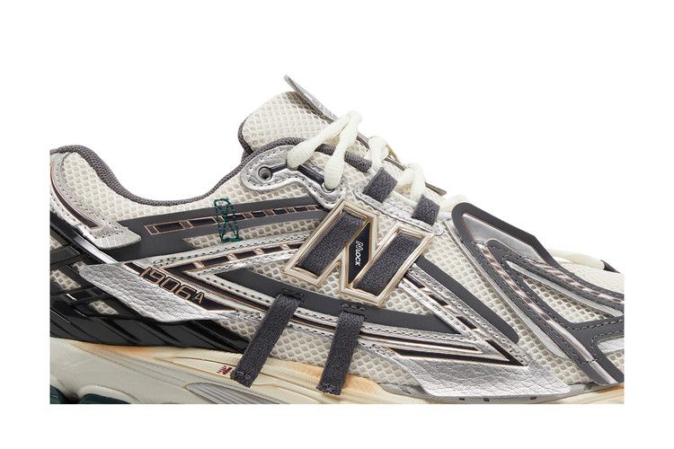 Унисекс кроссовки New Balance 1906A Tech Explosion Серебристый металлик/Castlerock/Золотой металлик