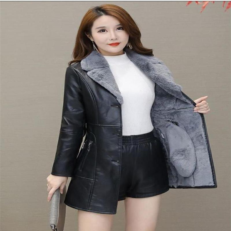 Autumn and Winter Leather Clothes Women's Plush Thickened Mid Length Korean Version New Style, Slim Fit, Slim Waist, PU Coat Trend