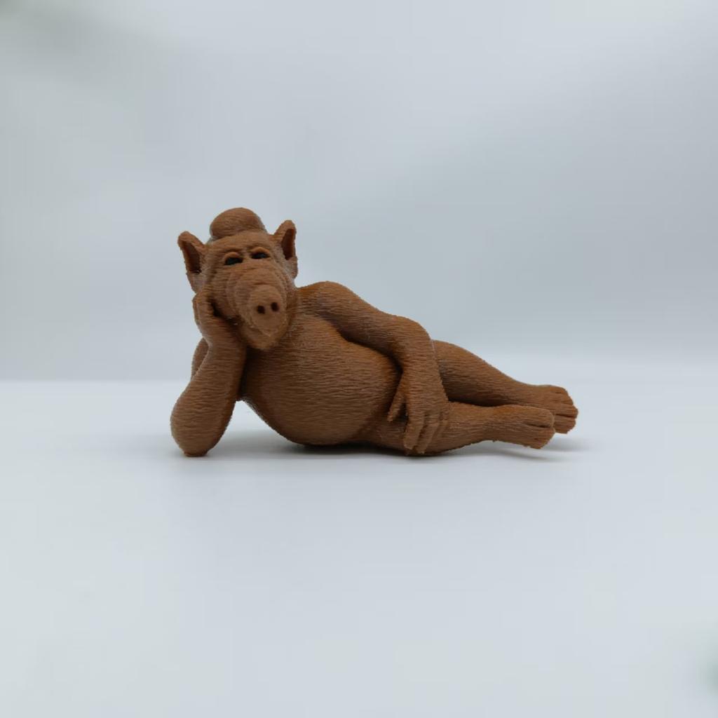 3D-печатная статуэтка-украшение инопланетянина Аляфа, лежащего на боку, Уникальное украшение-декор в дизайне инопланетянина Аляфа, Фантастическое реалистичное украшение-декор