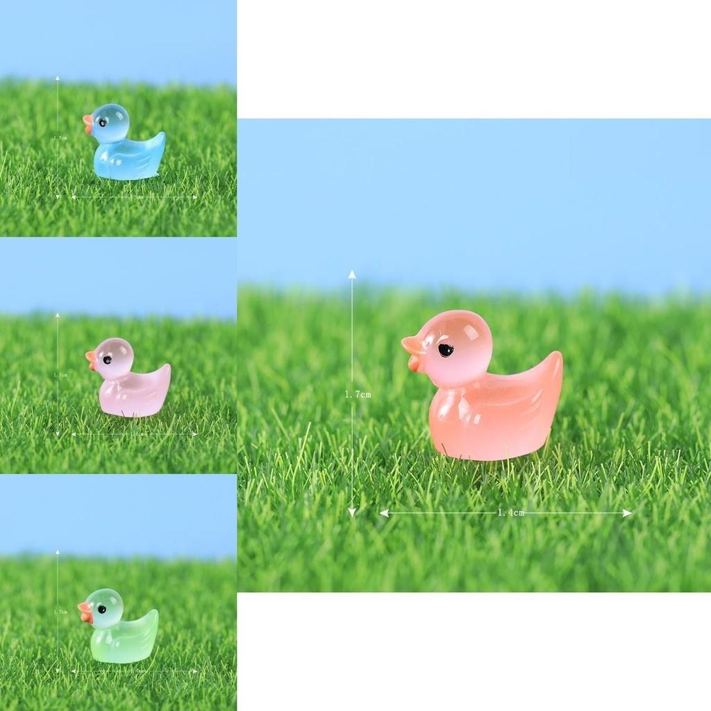 Adorable Glow-in-the-dark Resin Duck Figurine For Creative Decor Accessories