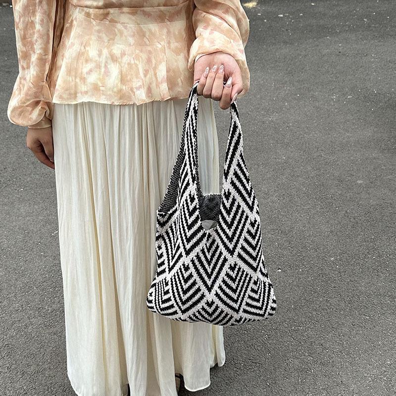 Модная геометрическая контрастная цветная вязаная вручную сумка-тоут женская минималистичная большой вместимости вязаная крючком сумка через плечо