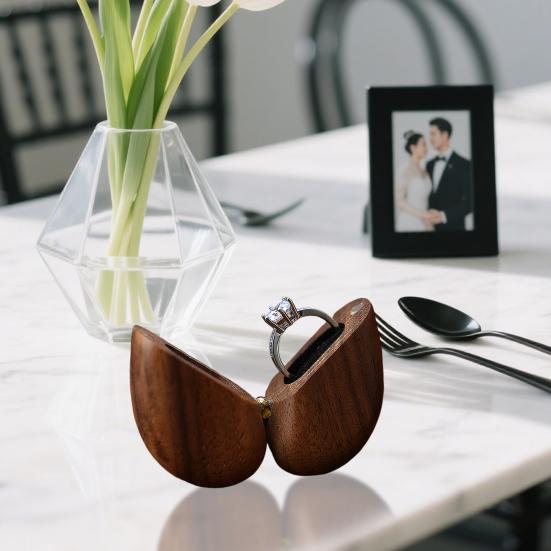 Heart-shaped Ring Box Compact Size Portable Retro Style Wooden Proposal Wedding Ring Holder Jewelry Organizer