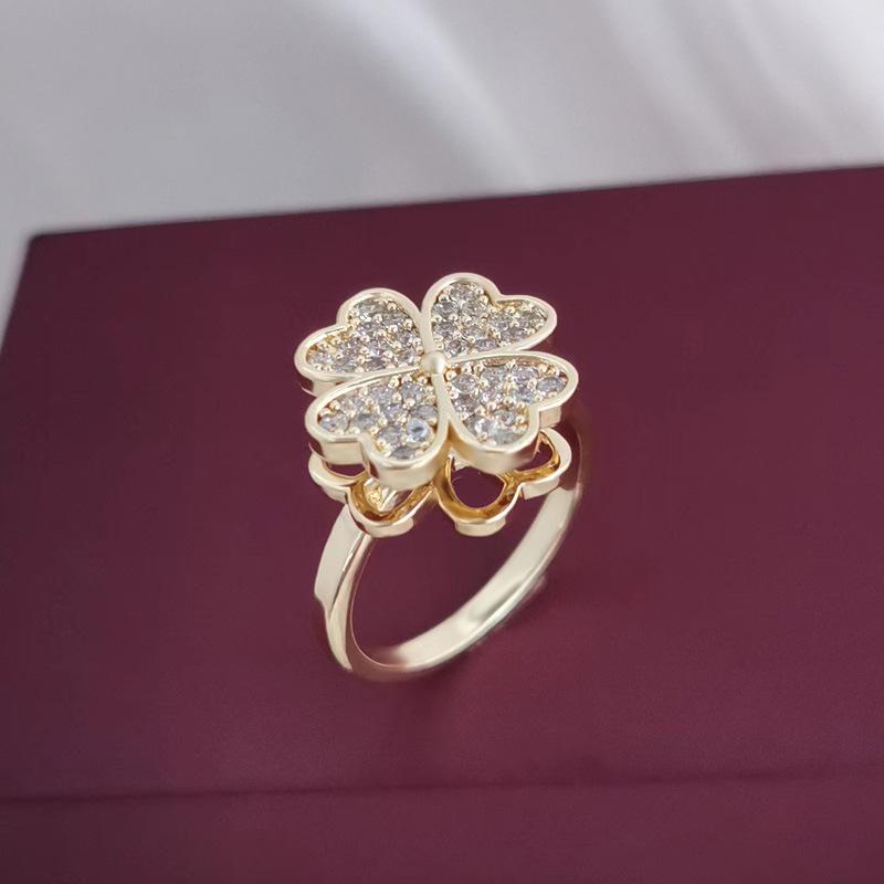 High-Grade Luxury Rotating Four-Leaf Clover Ring Female Niche Design Open Finger Ring Super Nice Girls Ring