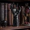 Halloween Wall Decoration Decoration, Mounted Creepy Hands, Spooky Claw Ornament, Gothic Resin Claws Prop for Haunted House Party, Dark Entryway