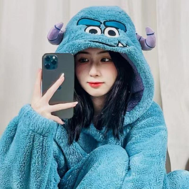 Men's and Women's Fall and Winter Sports and Leisure Warm TV Blanket Premium Women's Plush Soft Robe Fluffy Warm Fluffy Bathrobe Robe Long Robe