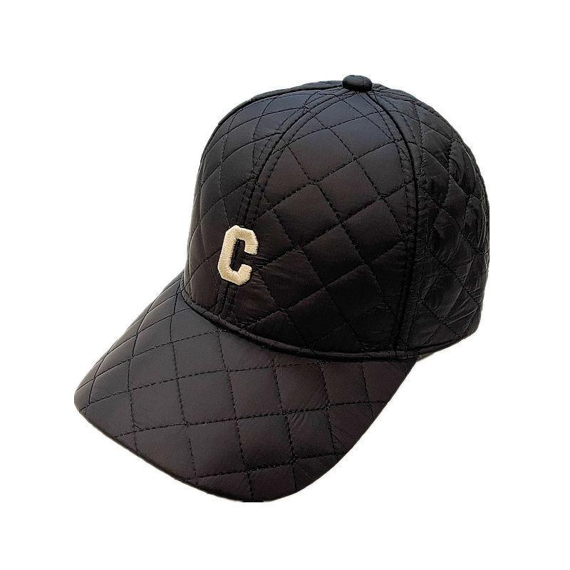 Японский Нишевый Дизайн Пух Хлопок Клетчатая Теплая Бейсболка Зимняя Корейская Вышивка Простая Парная Кепка с Козырьком для Женщин