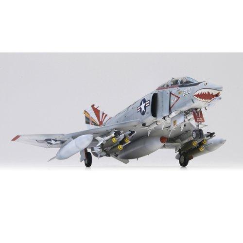 Academy 1/48 F-4B VF-111 Sundowners MCP AM12232 Пластиковая модель