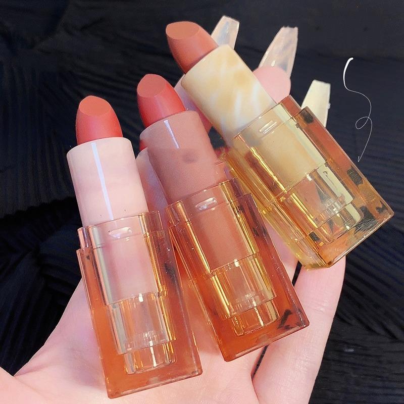 Матовая губная помада Бархатная матовая водостойкая теплая чайно-коричневая помада Прозрачный тюбик Длительная отбеливающая помада