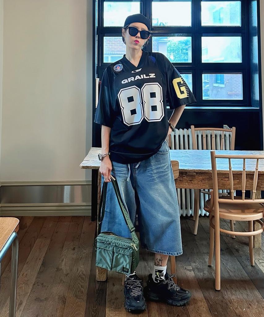 BLOND9 Vintage Washed Bermuda Denim Pants [Vintage Blue]