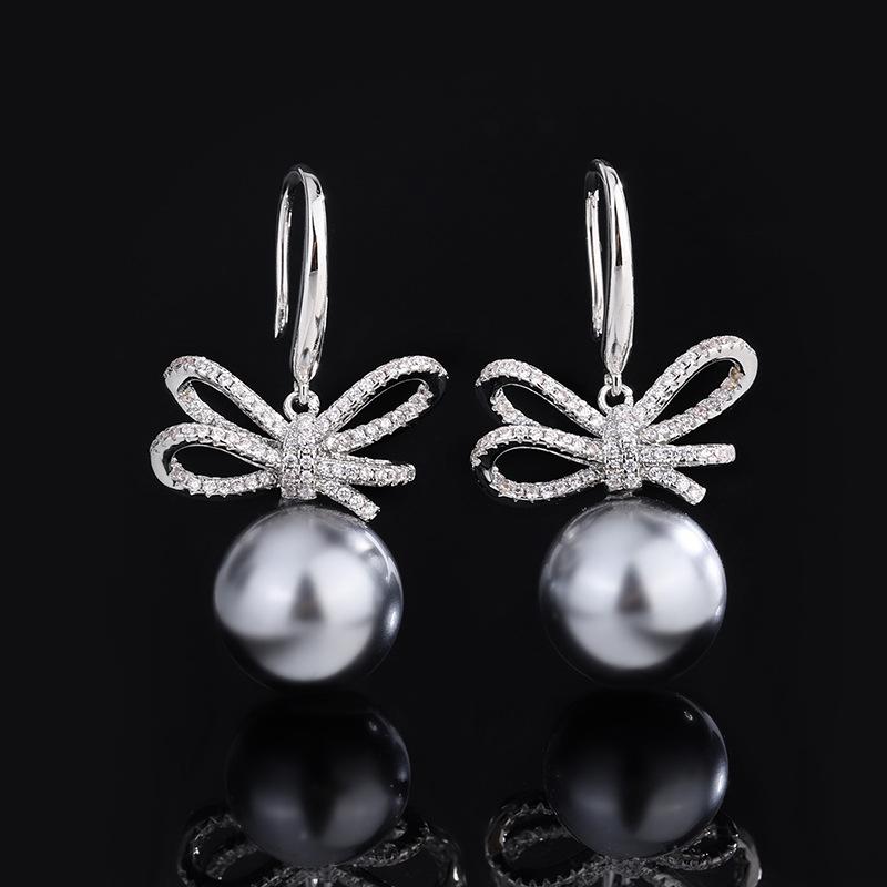 Ювелирные изделия Медное основание Позолоченное Инкрустированная серая бусина Бант Усыпанный бриллиантами Женский 14 мм