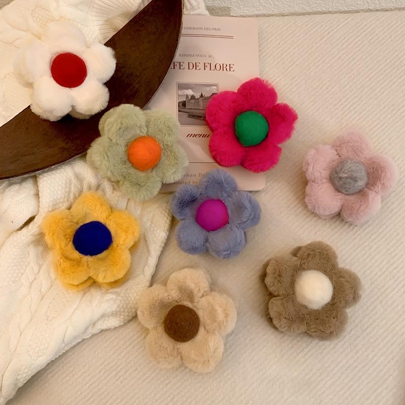Sweet Flower Hair Clip Girl's Temperament Claw Clip New Plush High Ponytail Claw Clip Fashionable Hair Accessory