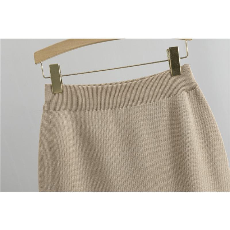 Осенне-зимняя женская маленькая вязаная юбка в парфюмерном стиле из двух предметов, свободная повседневная юбка до середины тела, костюм, юбка-свитер