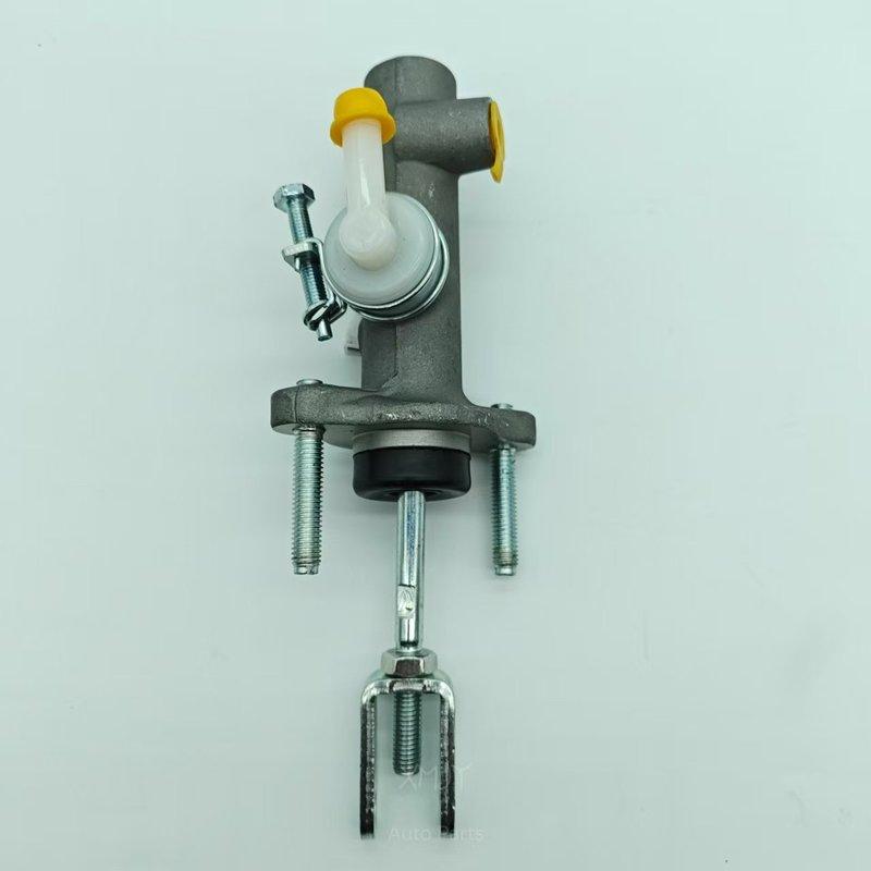 P1163030002A0 Clutch master cylinder For Foton Tunland Cumm 2.8