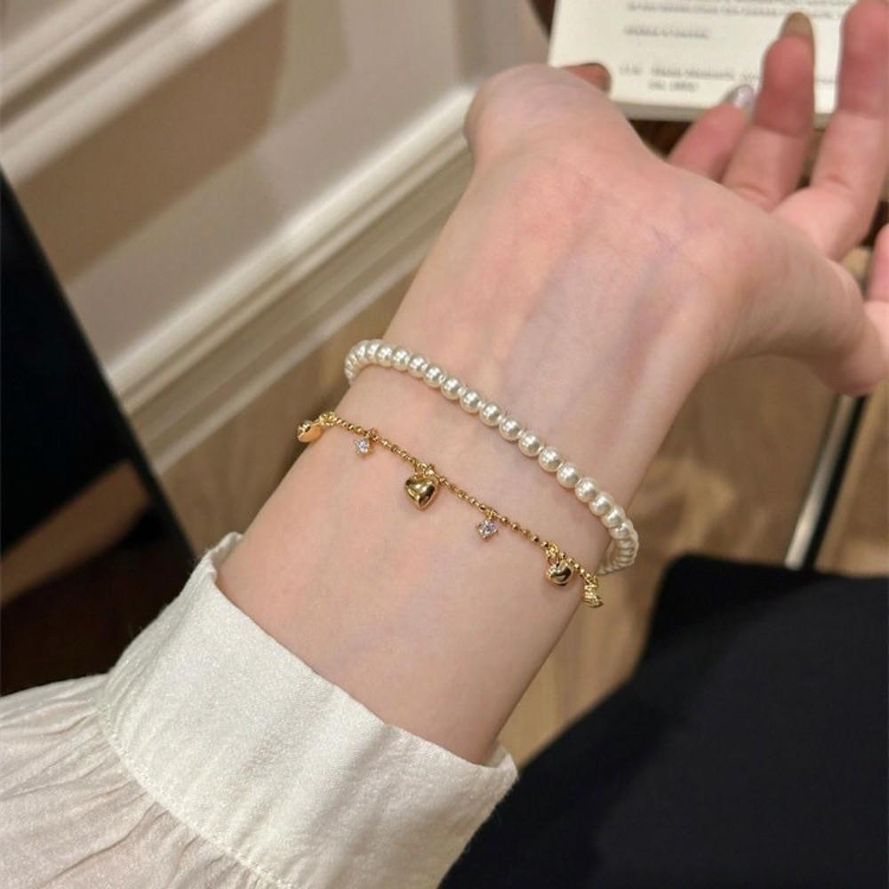Zinc Zinc Alloy Gold Bracelet Rhinestone Charm Hand Chain Exquisite Heart Bracelet Bridal Party