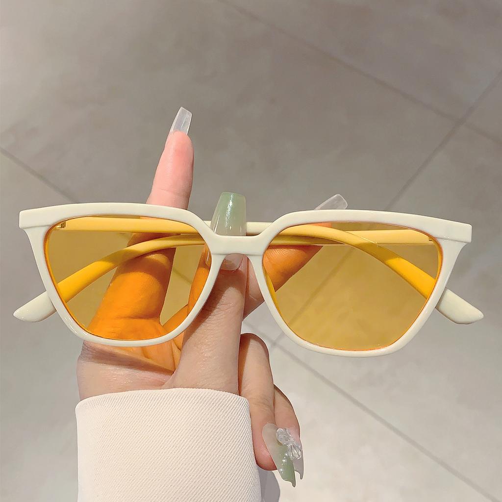 Стильные солнцезащитные очки «кошачий глаз» Модные черные солнцезащитные очки оверсайз Уличная декорация Женские солнцезащитные очки для вождения, путешествий