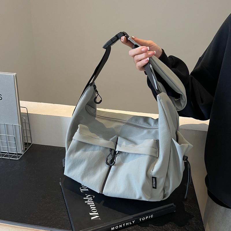 Ielgy Japanese Style Large-Capacity Commuter Messenger Bag Large-Capacity Student Casual Simple All @
