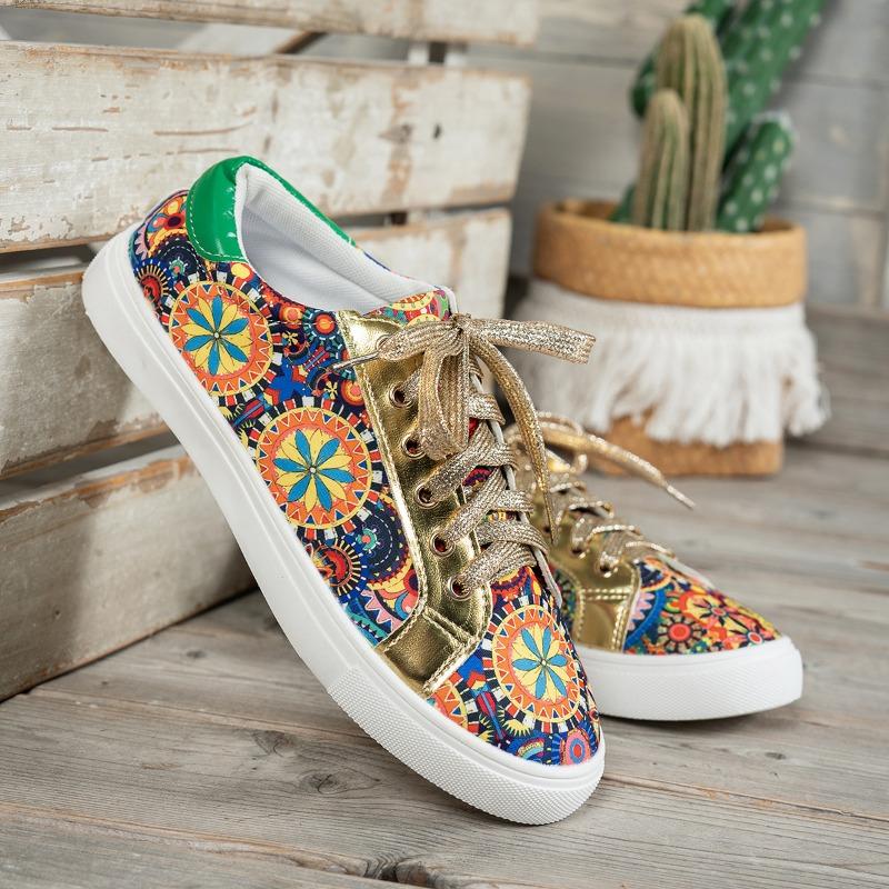 Large Size Single Shoes Women's Autumn New Round Head Board Shoes Printed Canvas Women's Shoes