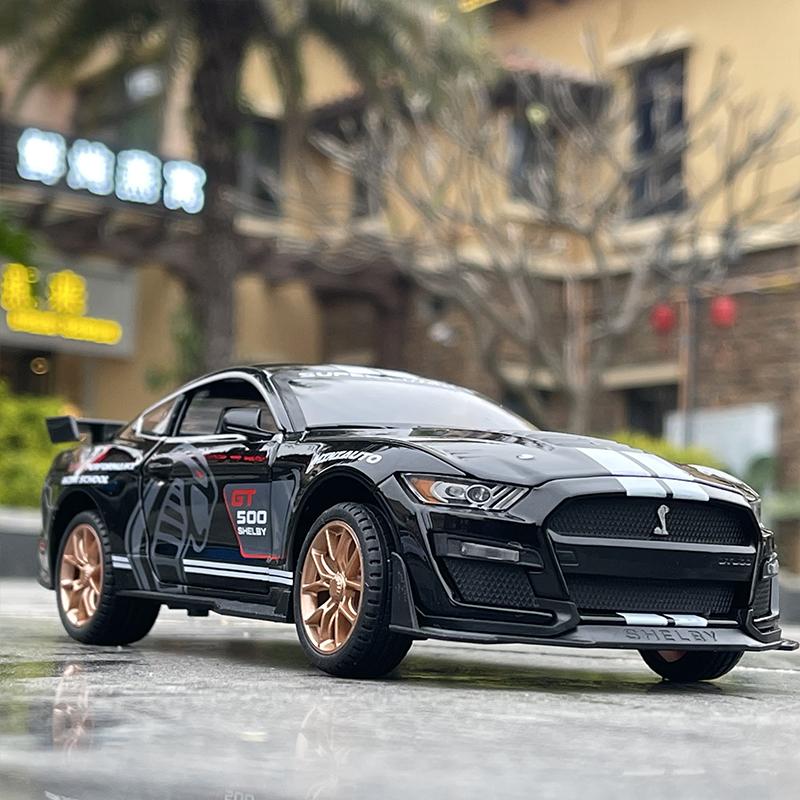 Масштаб 1/24 Mustang Shelby GT500, литая под давлением модель автомобиля, игрушечный автомобиль с откатным механизмом, звуком и светом для детей, коллекция подарков для мальчиков и девочек