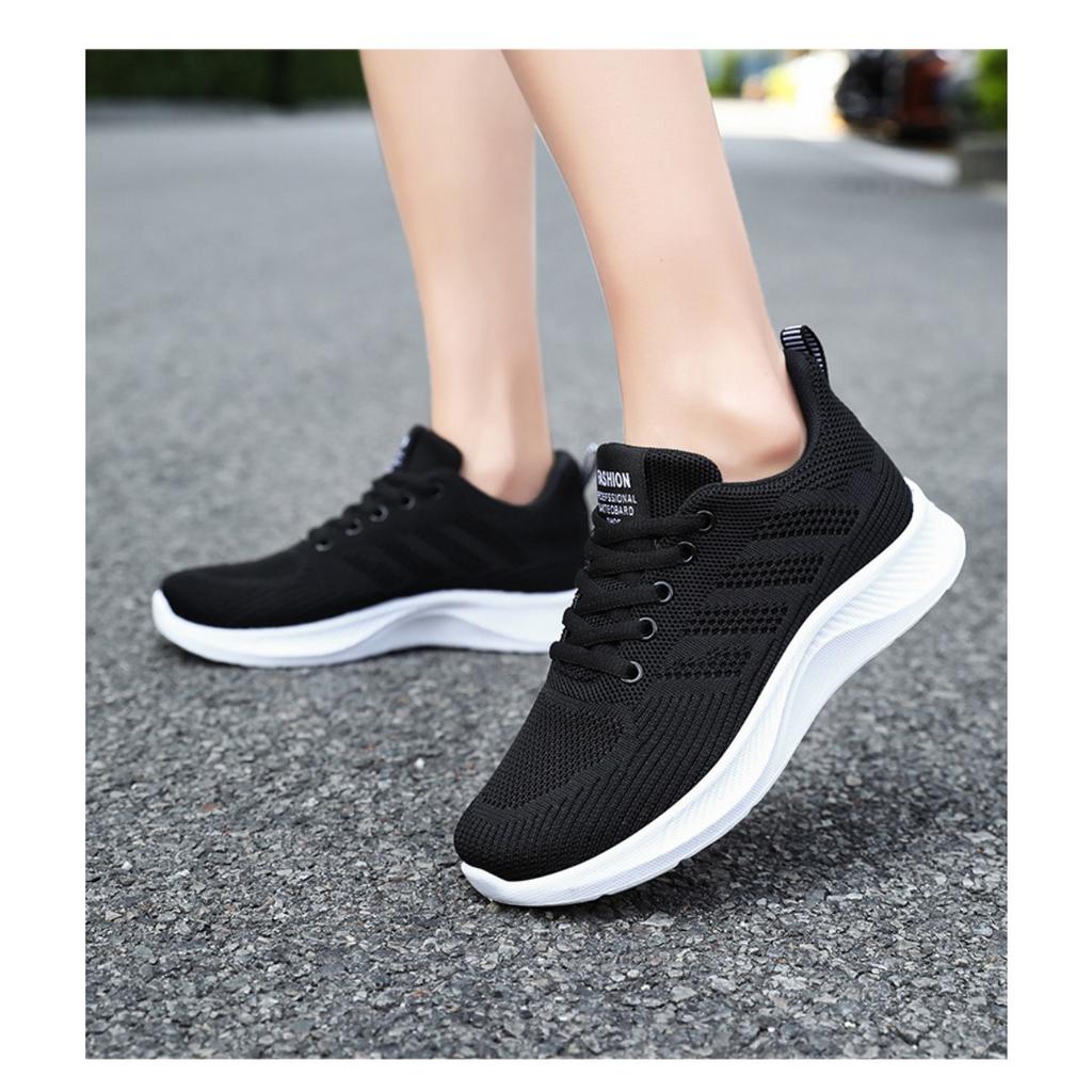 Shoes Women's Spring Casual Soft-soled Trainers, Breathable Single Shoes, Flyknit Mesh Shoes, Running Shoes