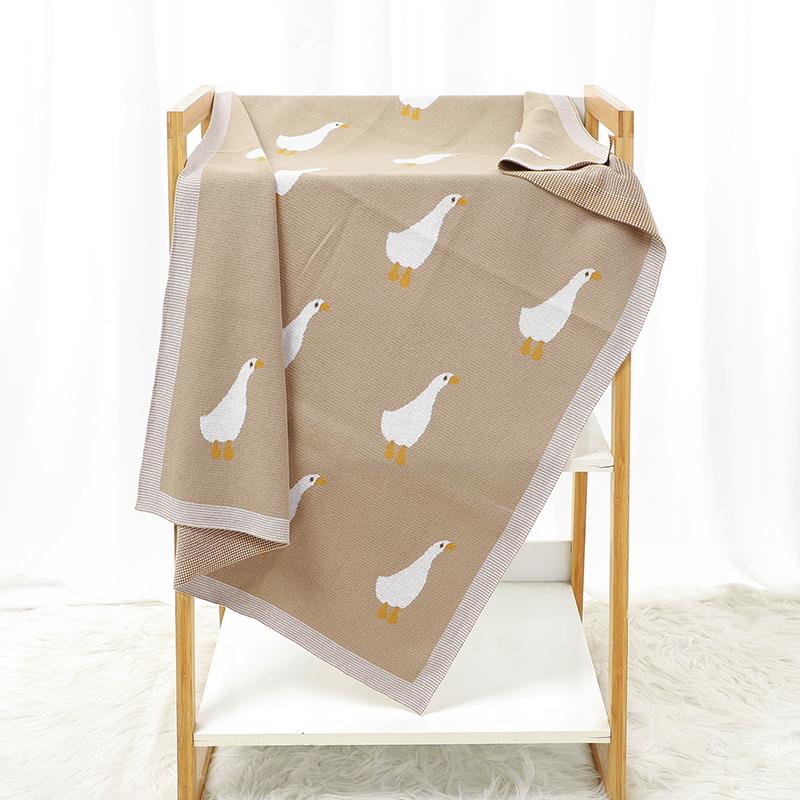 2024 Mimixiong Newborn Knitted Baby Animal Duck Pattern Blankets Babies Swaddle Knitting Cotton Blankets Bedding