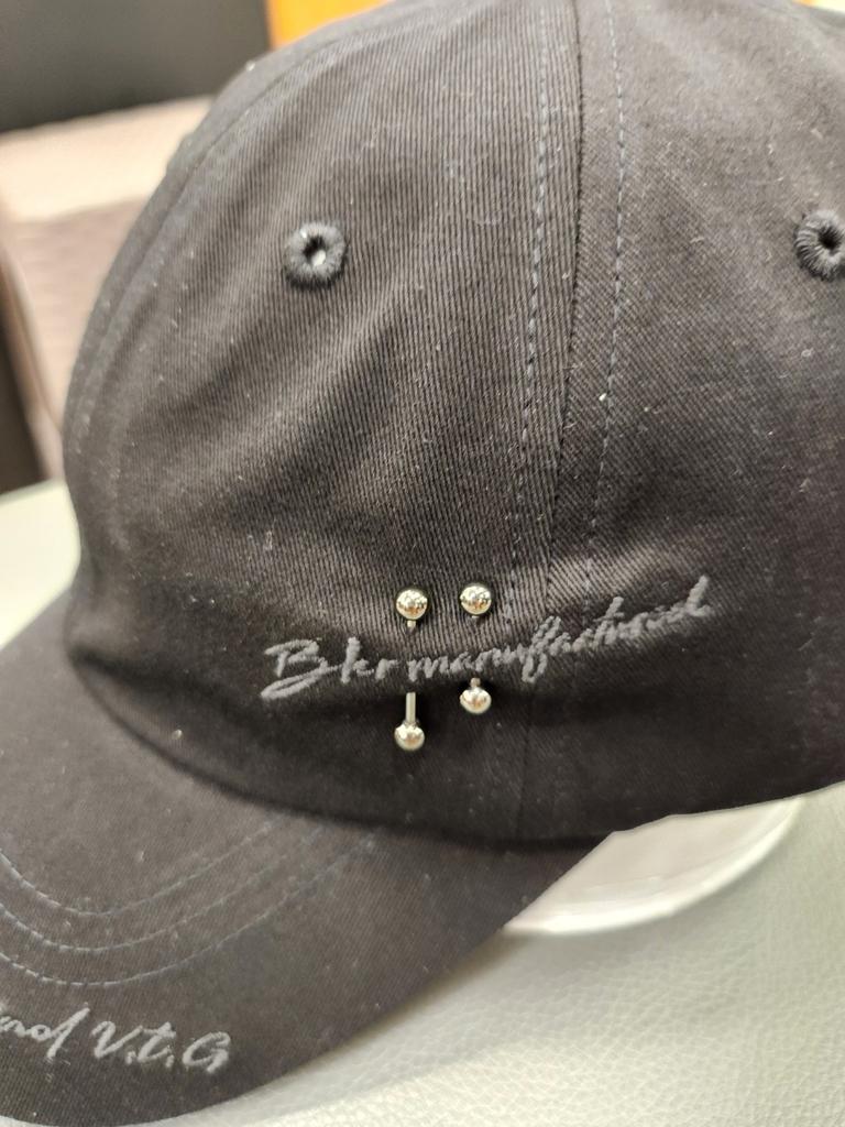 [Buckaroo Dongsuwon] Uni Piercing Lettering Long-Tail Ball Cap B225AP320P