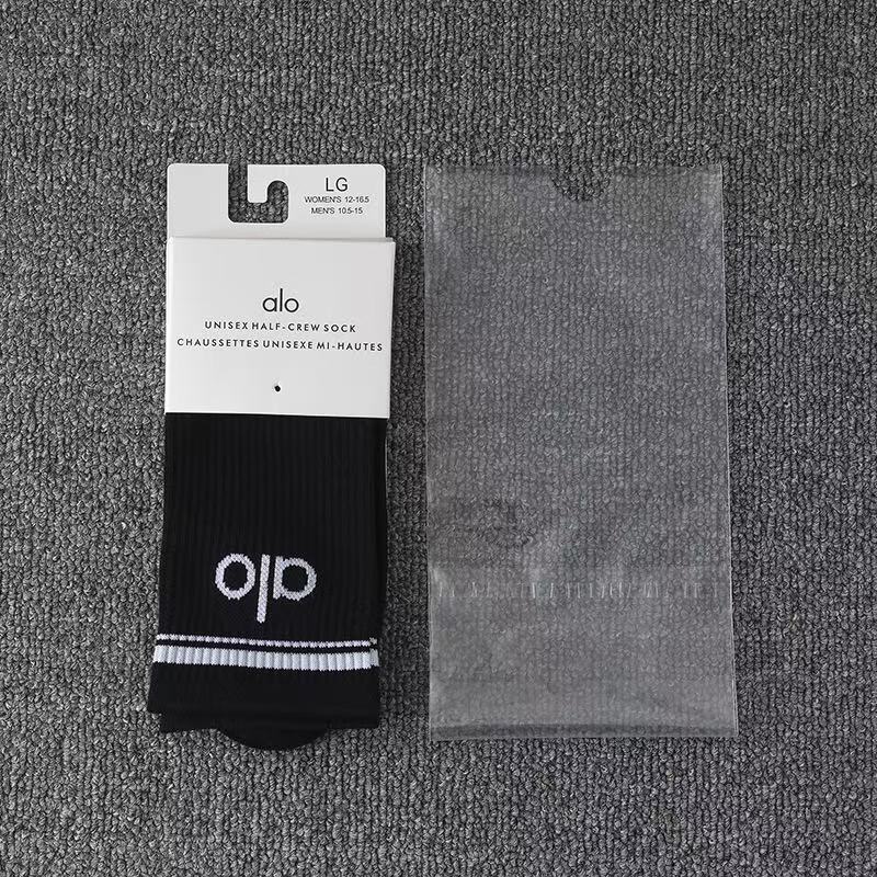 Mid-calf socks 14 colors for men and women, casual sports yoga running, breathable, sweat-absorbent, comfortable, soft and skin-friendly for all