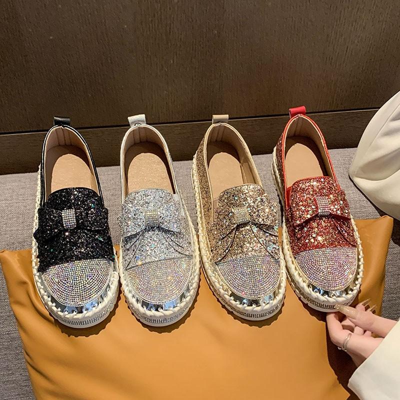 Модные осенние женские туфли на плоской подошве с круглым носком без застежки для женщин плоские туфли с неглубокой подошвой уличные туфли-лоферы с блестящим узлом-бабочкой на платформе