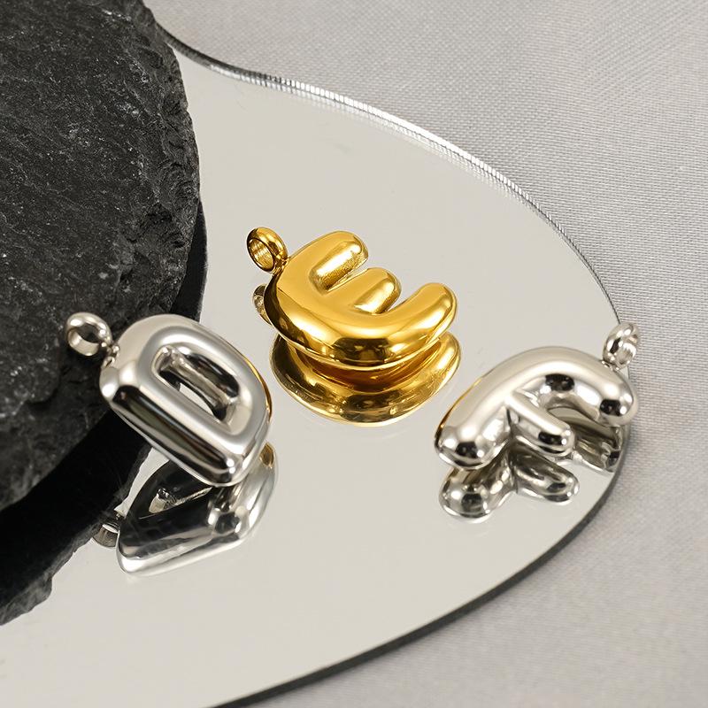Stainless Steel Bubble Letter Titanium Necklace - European & American Fashion, 26 Letter Options
