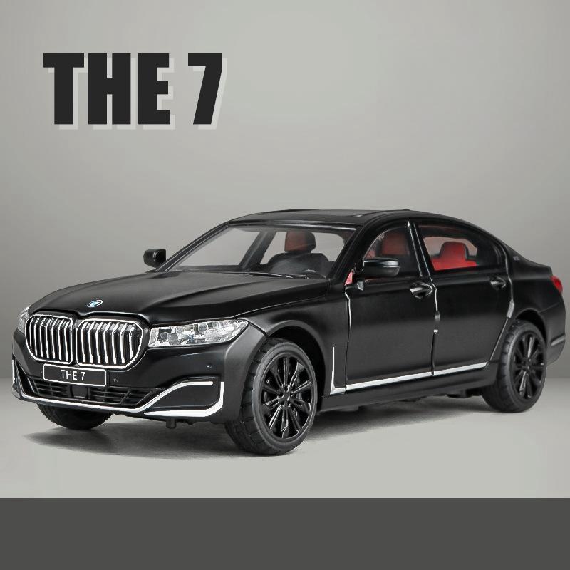 1/24 BMW THE 7 760Li Миниатюрная литая игрушечная машинка Модель 1:24 открывающиеся двери со звуком и светом, коллекция подарков для детей