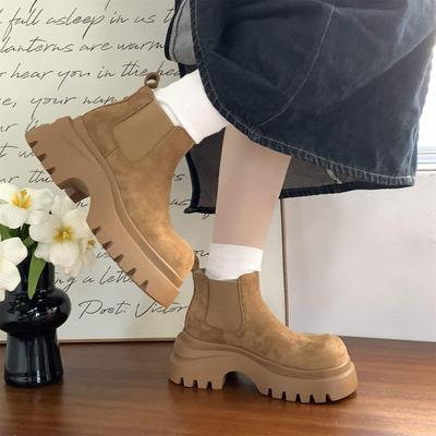 Ботинки мартинсы демисезонные 2025 осень новые толстая подошва увеличение высоты 7 см маленькие универсальные челси короткие ботинки женские