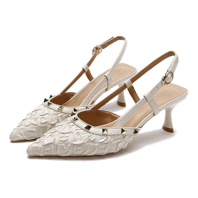 Босоножки Baotou женские летние с острым носком на высоком каблуке-шпильке 2025 новые с заклепками французский темперамент маленький каблук открытые туфли