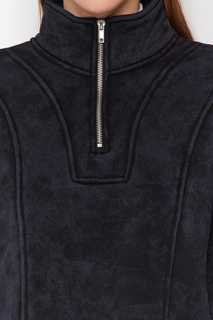 Женская модная стильная толстовка антрацитового цвета с эффектом античного выцветания, толстый флис внутри, удобный крой, укороченный вязаный свитшот