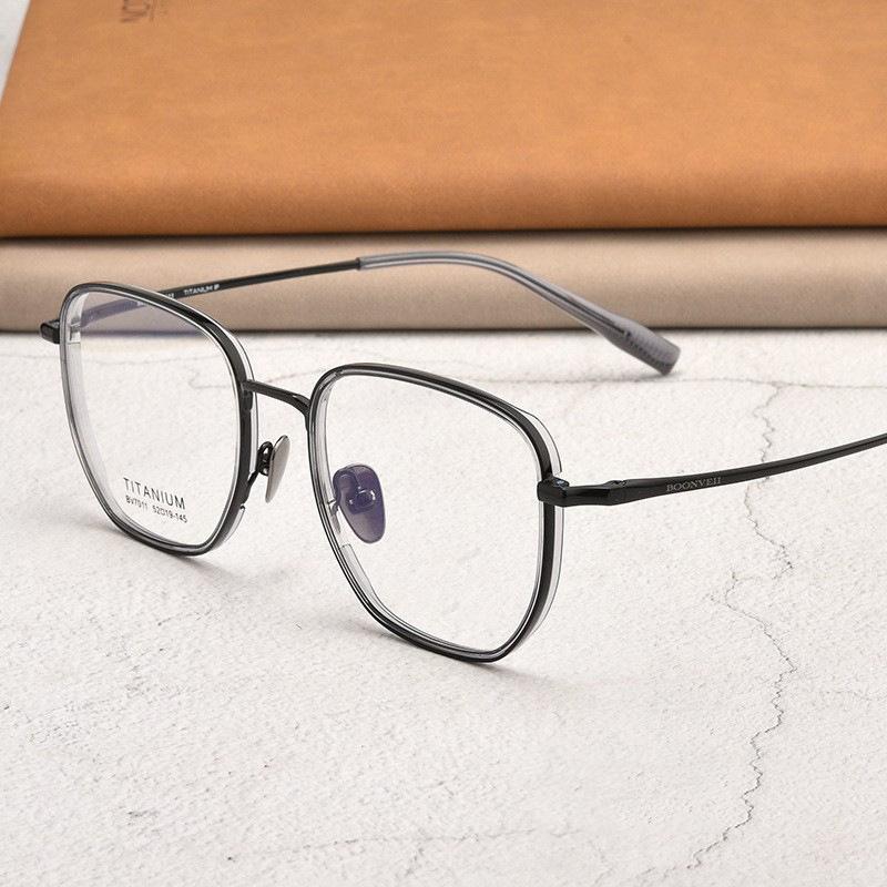 High Quality Ultralight Pure Titanium Glasses Frame For Men And Women Fashionable Retro Eyeglasses Optical Prescription Eyewear