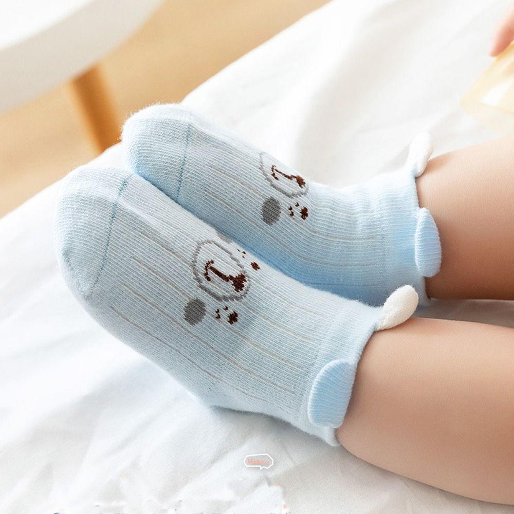 4 пары новых мультяшных детских носков, тонкие дышащие хлопковые носки, противоскользящие короткие носки, аксессуары для детской одежды