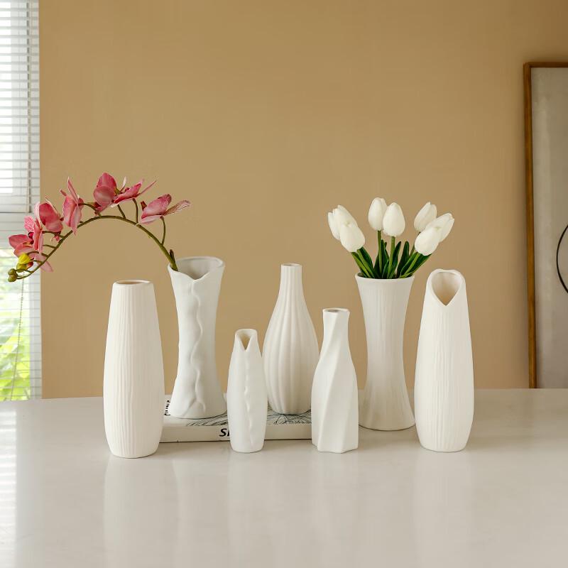 Современные керамические декоративные вазы для цветов
