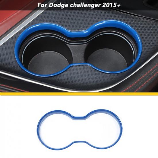 Синяя накладка на центральный подстаканник для Dodge Challenger 2015+