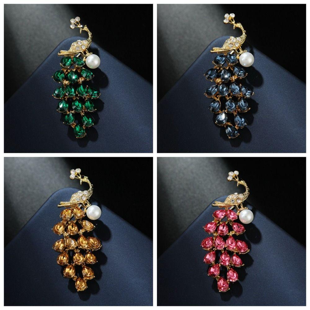 Retro Peacock Brooch Luxury Crystal Corsage Pin Jewelry Accessories Peacock Collar Pins Wedding