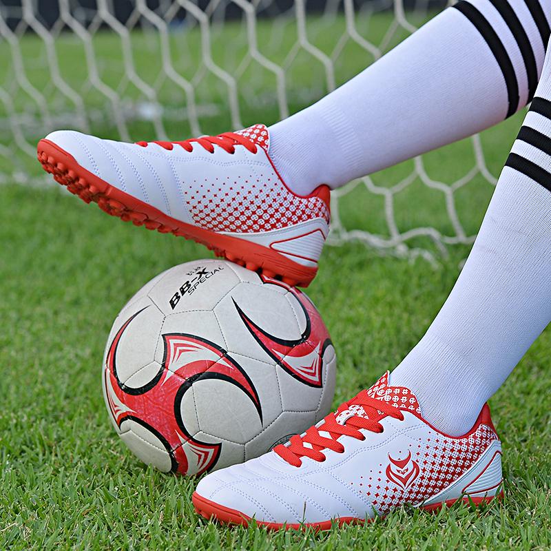 Unisex Leather Rubber Soft Bottom Short Nail Football Boots Youth Competition Professional Football Shoes