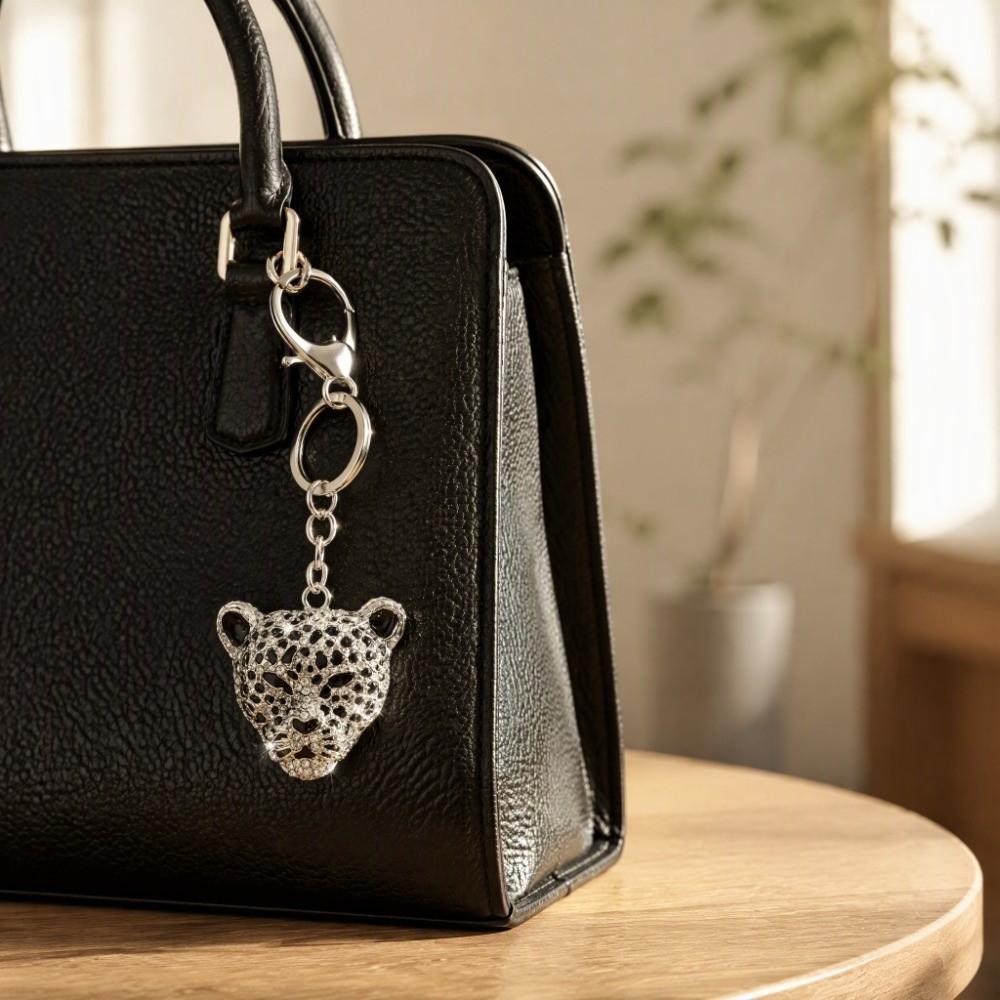 Crystal Rhinestone Leopard Head Keychain Silver Handbag Decoration Fashion Pendant Car Decoration