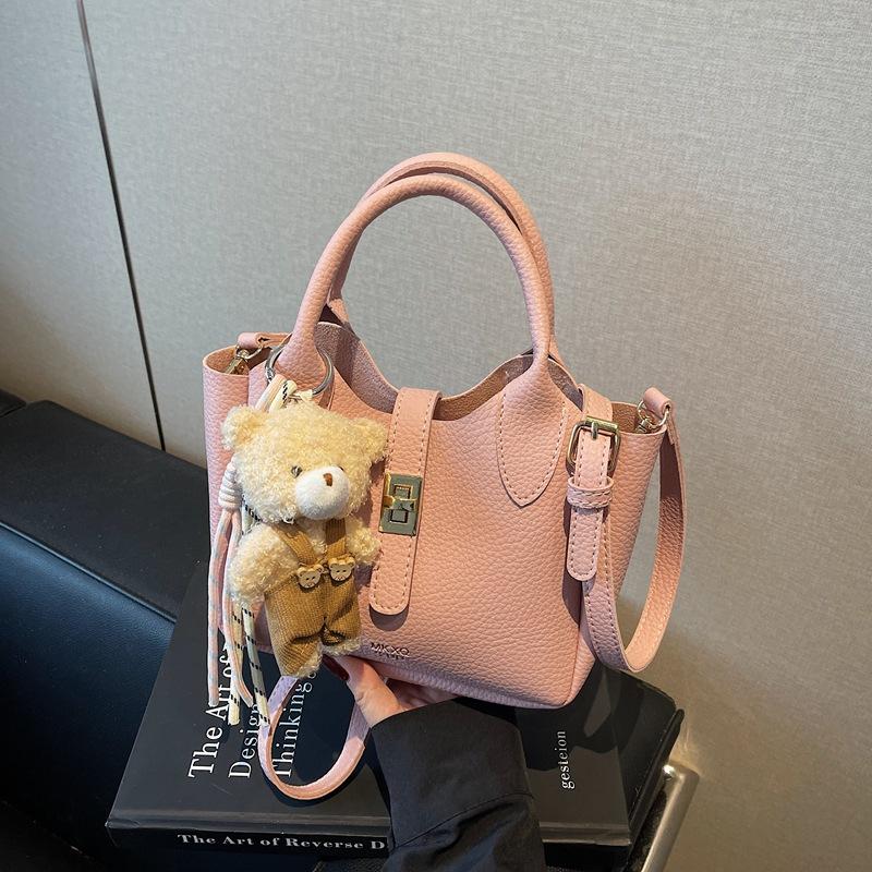 Передовой sense of foreign style маленькая сумка женская 2025 новая мода универсальная сумка-мессенджер популярная сумочка сумка-ведро