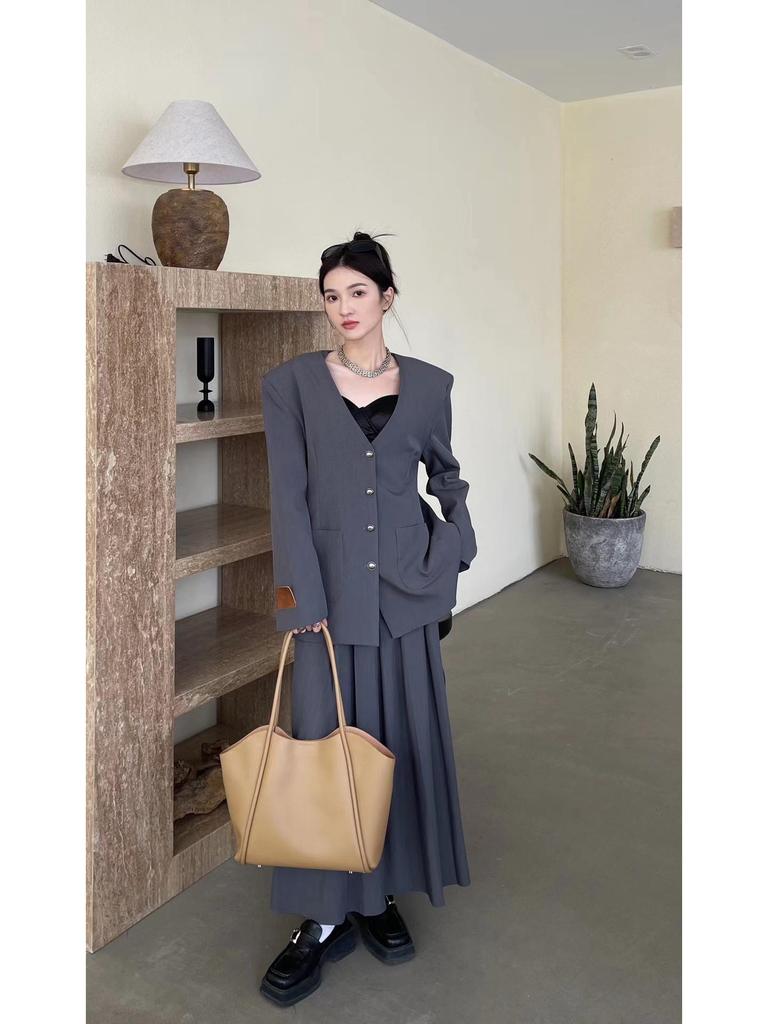 2025 Женская большая дизайнерская сумка из мягкой кожи, вместительная сумка через плечо из коровьей кожи