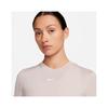 Nike Slim FiT Cropped T shirT violeT