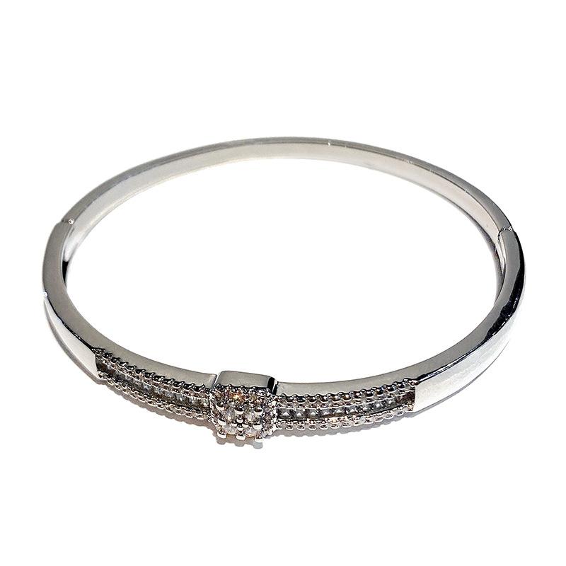 Fashionable T-shaped Zircon Bracelet Outside, Simple and Versatile, Personalized Women's Bracelet