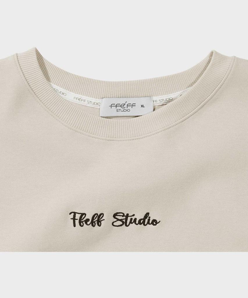 Футболка с коротким рукавом и вышивкой lettering от FFEFF STUDIO (натуральный)