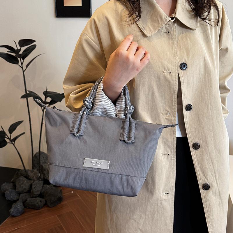 Autumn And Winter Large-Capacity Work Commute Handbag Bag Women'S Fashion Nylon Bag Casual Shoulder Messenger Bag
