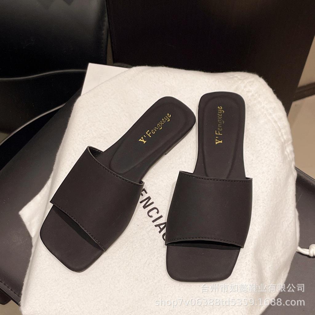 2025 Summer European and American New Fashion One-word Cool Slippers Simple Temperament Flat Bottom Square Head Sandals Women