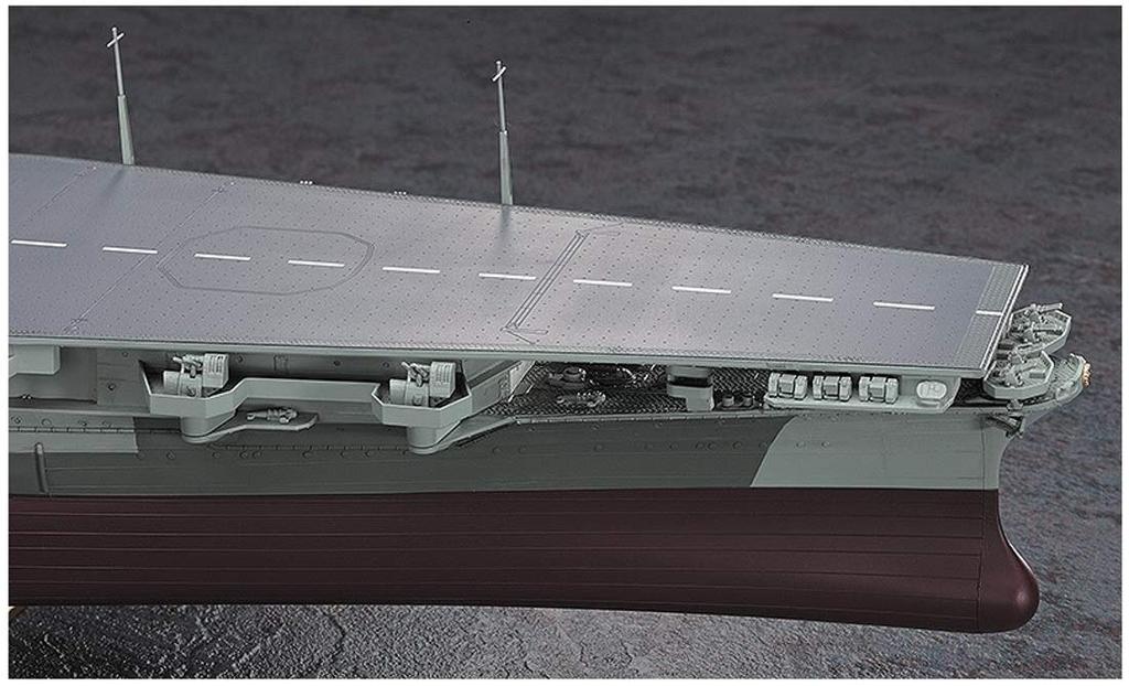 Hasegawa Пластиковая модель авианосца ВМС Японии Shinano Z03 1/450