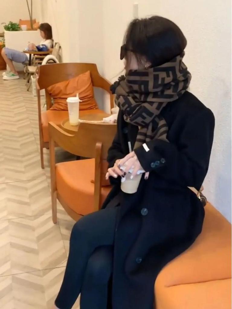 Женское пальто из верблюжьей шерсти 2023 - средней длины, в корейском стиле, свободного кроя, с длинными рукавами, трендовое для осени и зимы